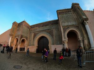 Um dos portões de acesso a medina de Meknès
