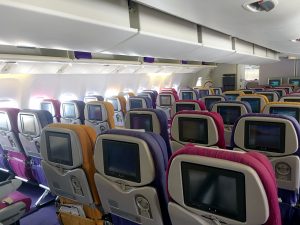 Poltrona: Classe econômica Thai Airways 777-200ER